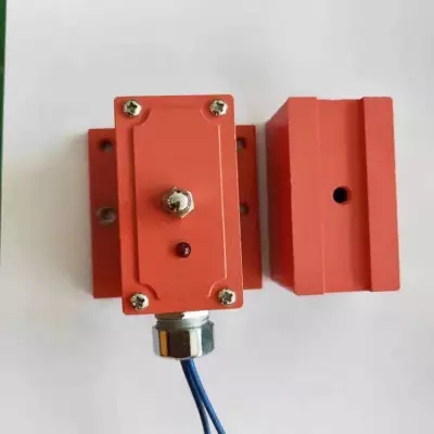 NST25萬向傾斜料位計、PLR30M-G-8思達傾斜開關(guān)220V常閉觸點廠家